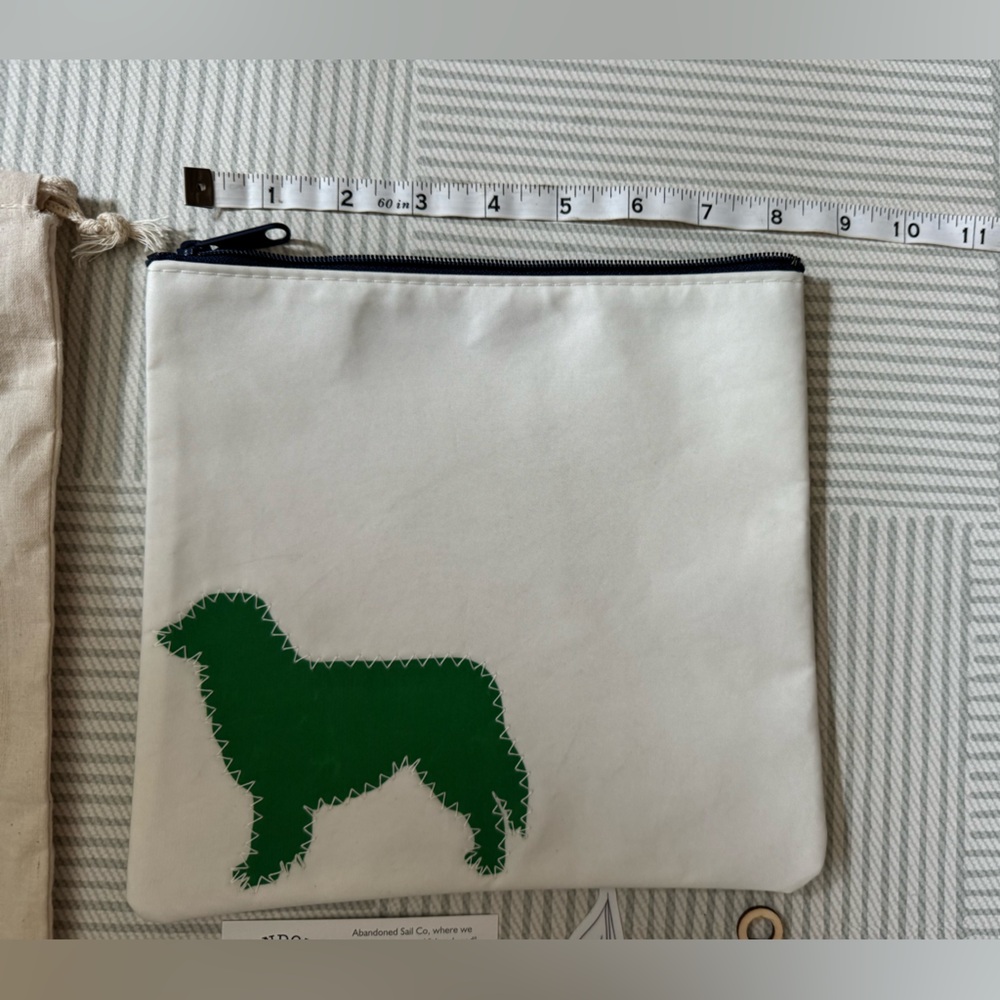Abandoned Sail Co Bag with Dog NEW - Picture 3 of 5